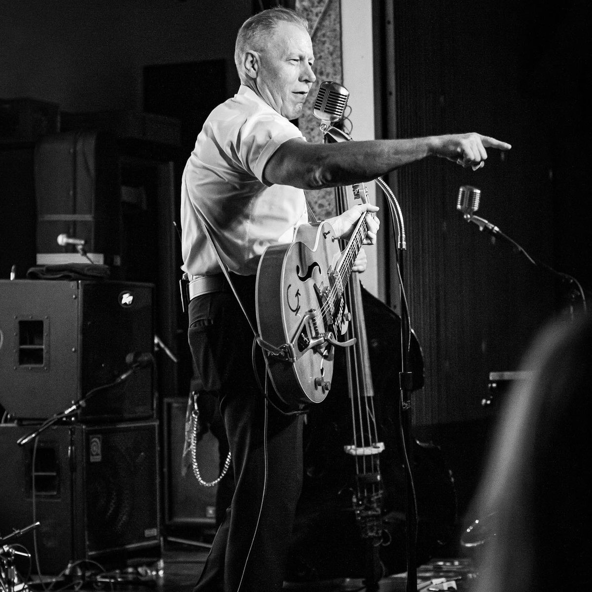 WilliwawSocial's tweet photo. @reverendhortonheat live @williwawsocial last night. Hope to see everyone this weekend for the @showdownalaska / @p_lo concert! Purchase tickets at https://t.co/zXqJZvlUyM
#williwawsocial https://t.co/ELzT80yPRC