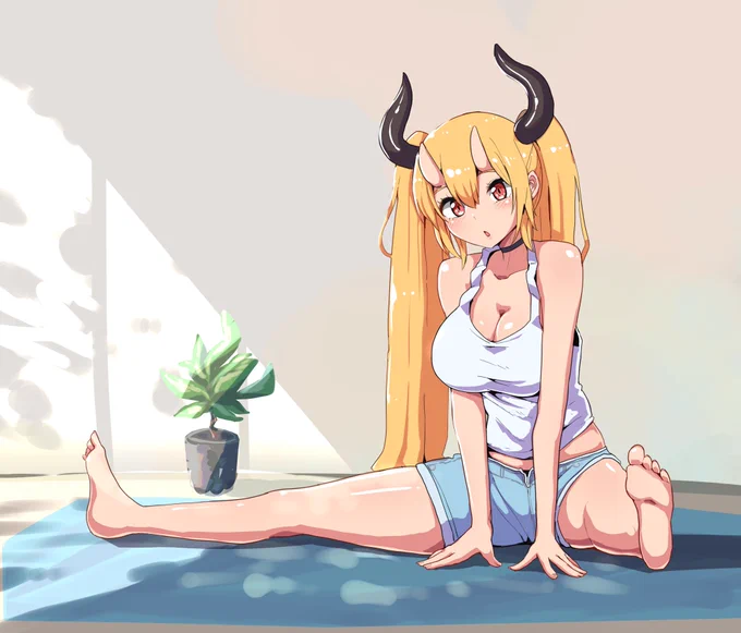 今年描いた角4本金髪ツインテール魔族! 