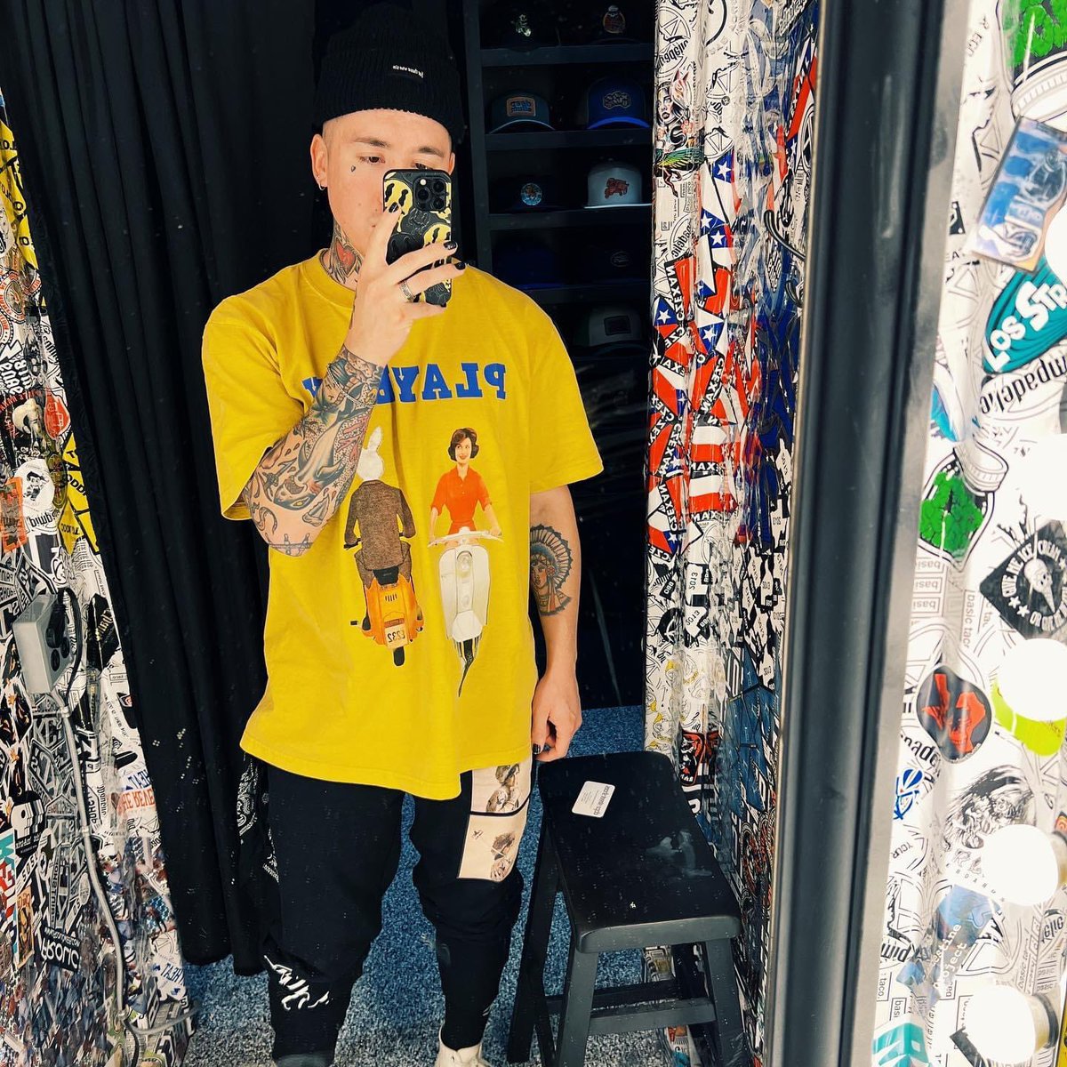 itsxangelo's tweet photo. i wanna thank everyone who gave my music a listen this year. see you in 2023 https://t.co/BubtZltcIZ