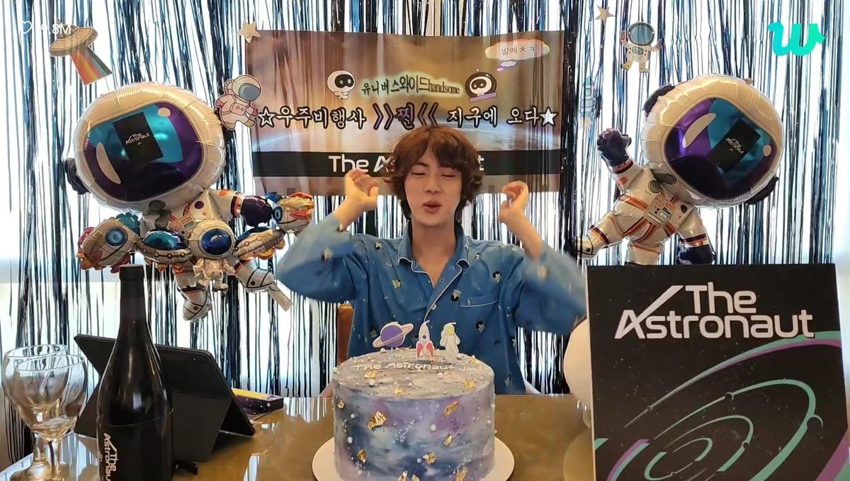 hijx_de's tweet photo. HBD mi hermoso solecito, no sabes cuánto aprecio y amo tu existencia
Celebro tu existencia porque de cierta forma salvaste la mía
Gracias por compartir tu mente y corazón en tus letras
Te deso lo mejor porque es lo que mereces
#JINDAY #안녕_우리의우주석진아_생일축하해 https://t.co/5EdfupxE1n