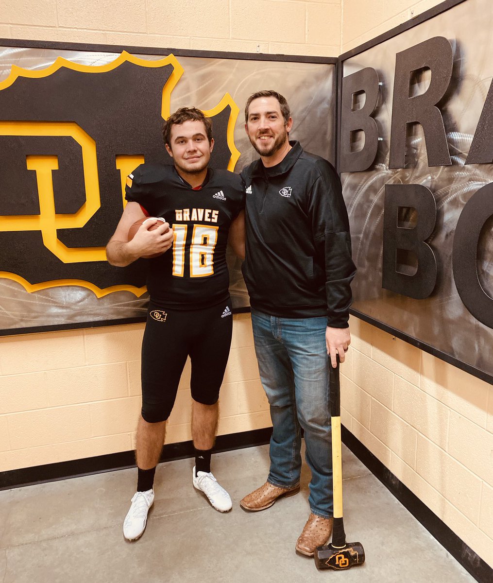 CKnatcal's tweet photo. Had a great time on my visit at @OttawaBravesFB! Thanks for having me up Coach! @CoachHennes @CoachNickDavis https://t.co/Okw2rzlDmU