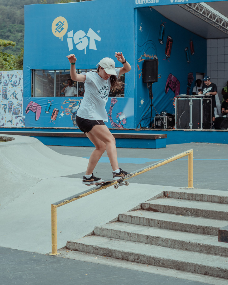 obitrucks's tweet photo. @rafaelamurbach "CONTINUE REMANDO"
Foto: @betao_owvena

#skateboard #skategirls #... https://t.co/P7tRtzp3Ca https://t.co/HPzTdWZCc4