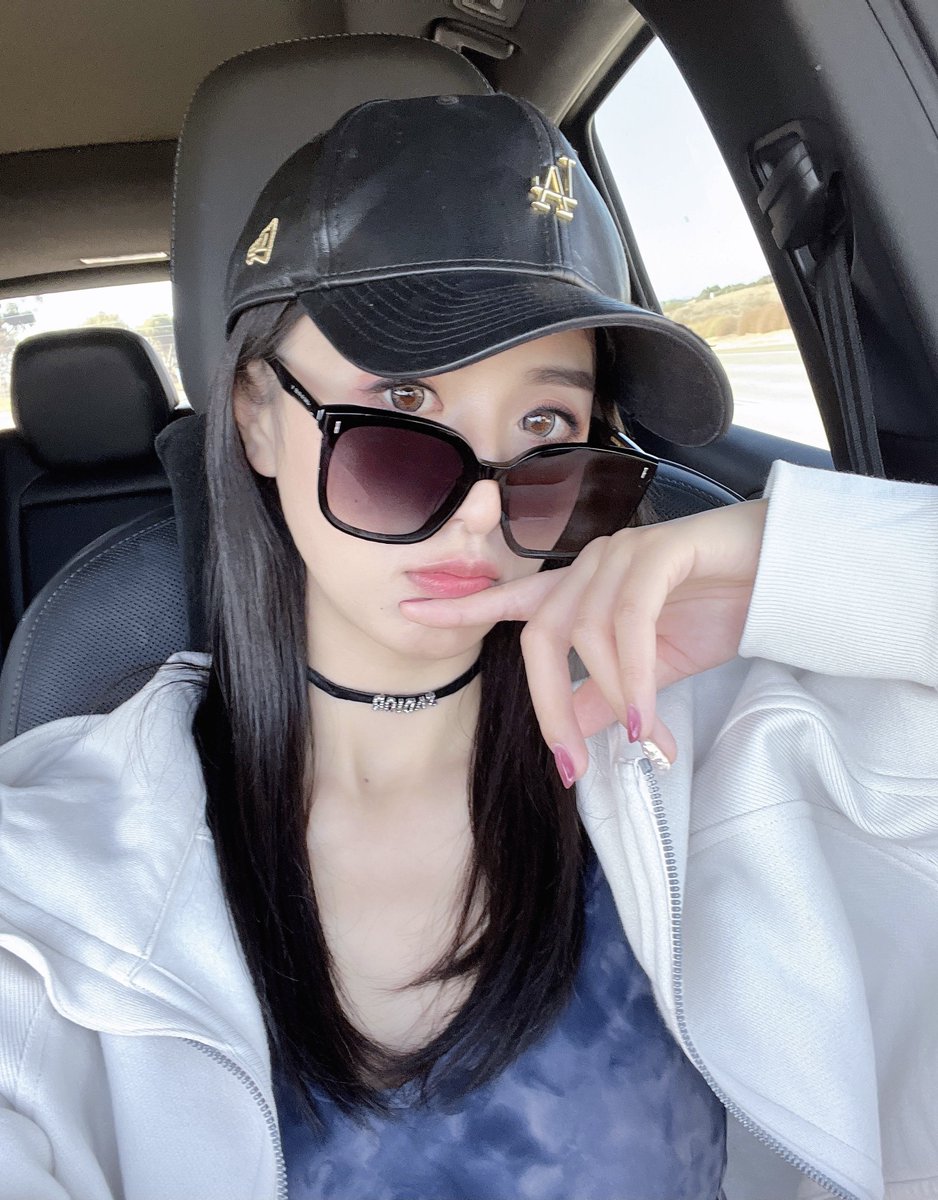 Backtobackhugs's tweet photo. https://t.co/SBDWDqVAXL