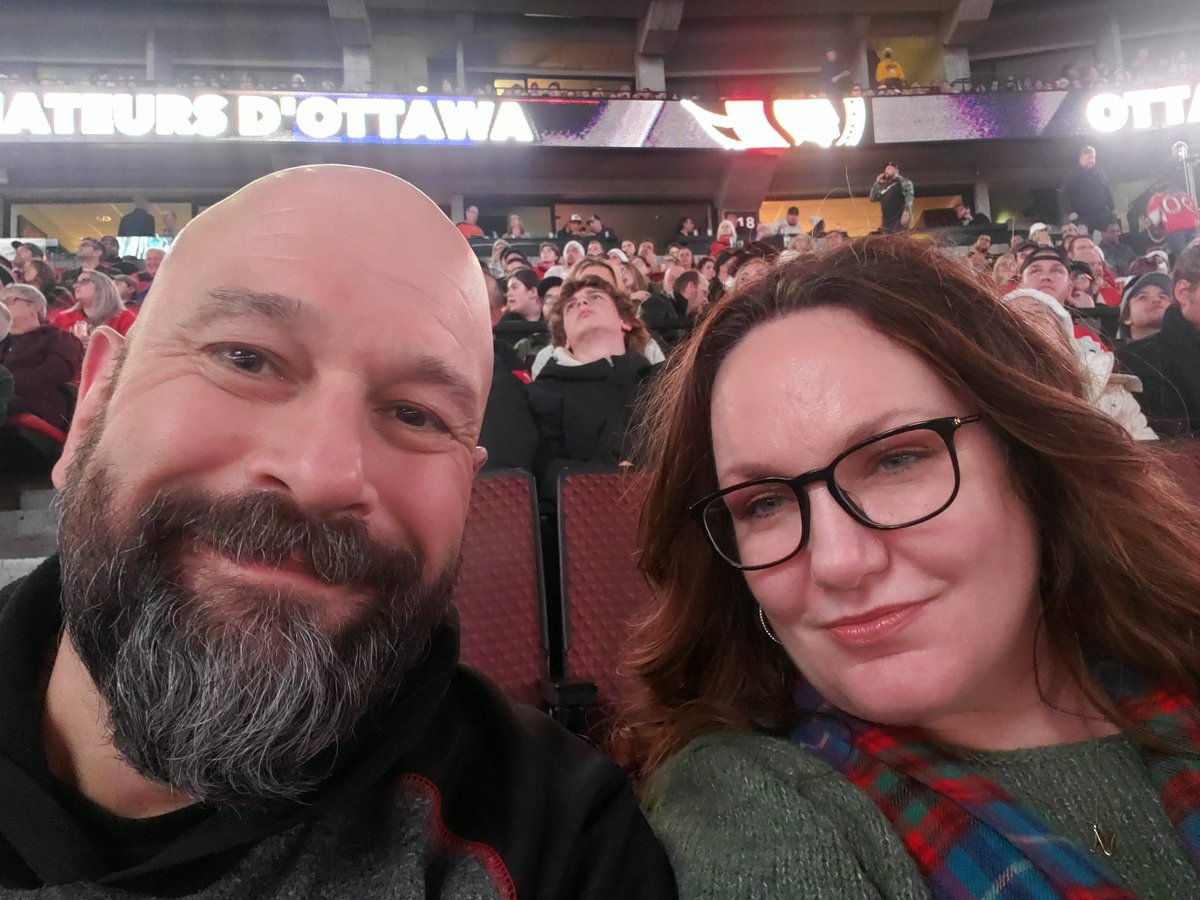 mstoreshaw's tweet photo. Hockey Night in Canada @Senators #ForecheckBackcheckPaycheck https://t.co/KcN7BM5ZIh