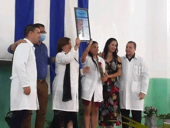 SanchezDoraida's tweet photo. Felicitaciones para los abnegados trabajadores del sector de la Salud en #MOA por haber sido merecedores del acto provincial #Holguin  por el día de la Medicina Latinoamericana. #Cuba https://t.co/LVMfRoijYv