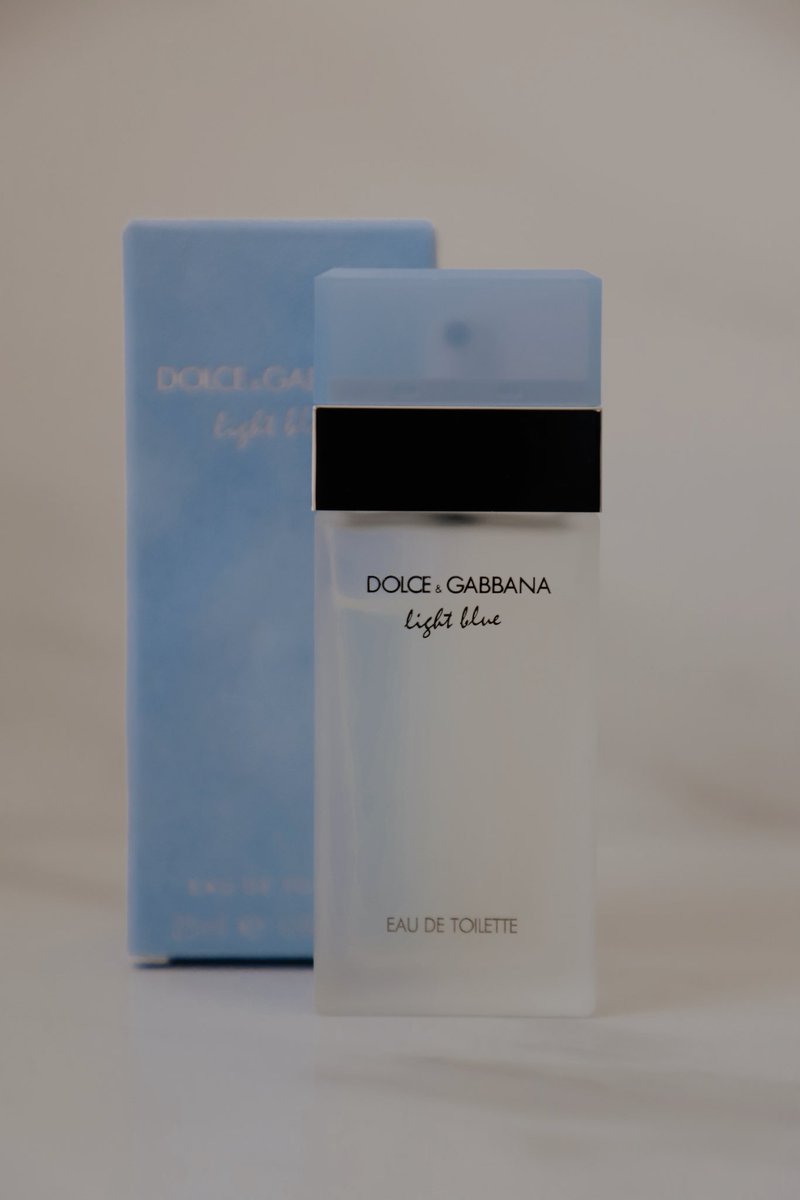 simplyyesmae's tweet photo. @tulaskincare @theordinary @dolcegabbana @touchland 
Practicing my product photography!! If interested in working with me just message me! https://t.co/faiyrhUwpD