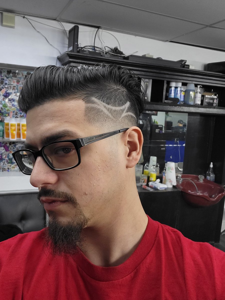 CommodoreDizzy's tweet image. Think this one is better ngl