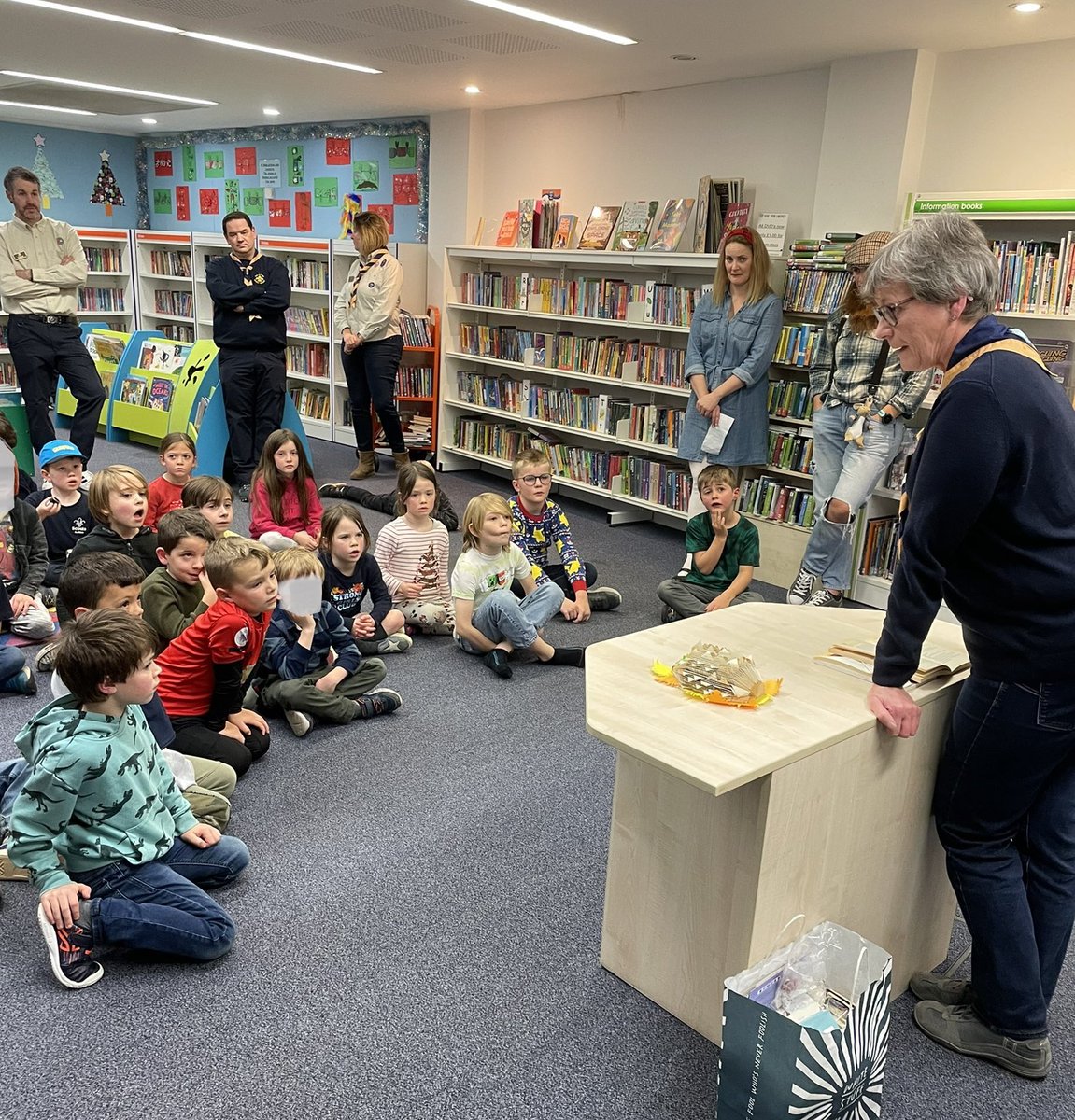 3rdAltonScouts's tweet photo. Beavers showed their perseverance and tenacity in creating hedgehogs from old books @Alton_Library @HampshireScouts #SkillsForLife https://t.co/7GKIfTIZol