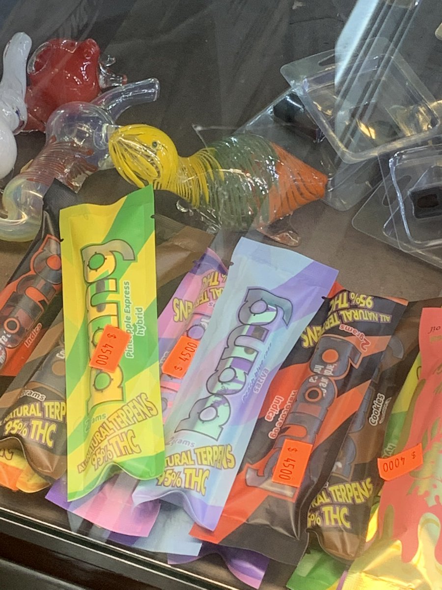 magdendaniel's tweet photo. Need I remind everyone of the Bang energy weed vapes at the deli I get grilled cheeses from https://t.co/xXZkjnD88f