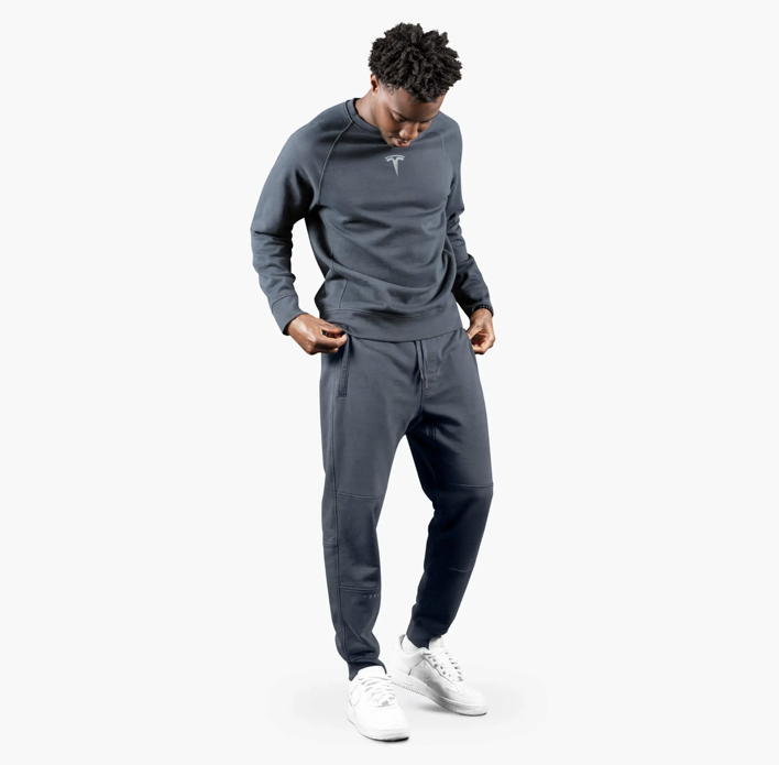 diywrapclub's tweet photo. ❄️ Holiday Giveaway!❄️  Follow and retweet this tweet for a chance to win the #Tesla Joggers and #Cybertruck hoodie! Giveaway winner will be chosen Dec. 5th!🎉 https://t.co/PB625ef6jt
