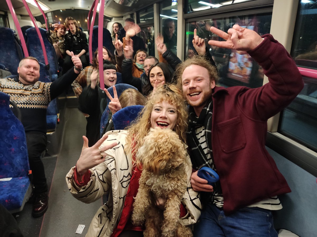 meghan_tyler_39's tweet photo. NIGHTMOVERZ 

@Translink_NI @TranslinkMetro y'all needa keep this night service throughout the year. 

Bunch of happy customers getting home safe. Belfast needs this. 
Keep it up! ❤️ https://t.co/qxiEvHEcjS