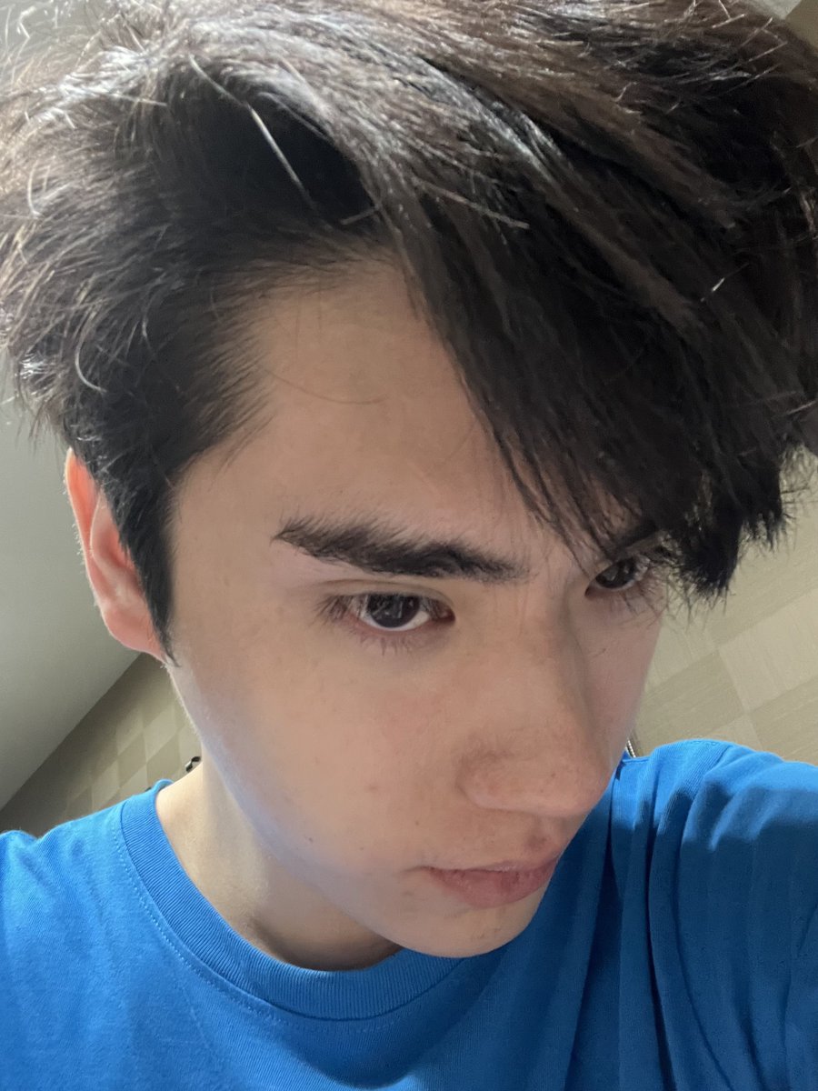 Tee_Jaruji's tweet image. สภาพ ตี2:53 🥲 #teethanapon ✌🏻✌🏻
Good night krup😴❤️