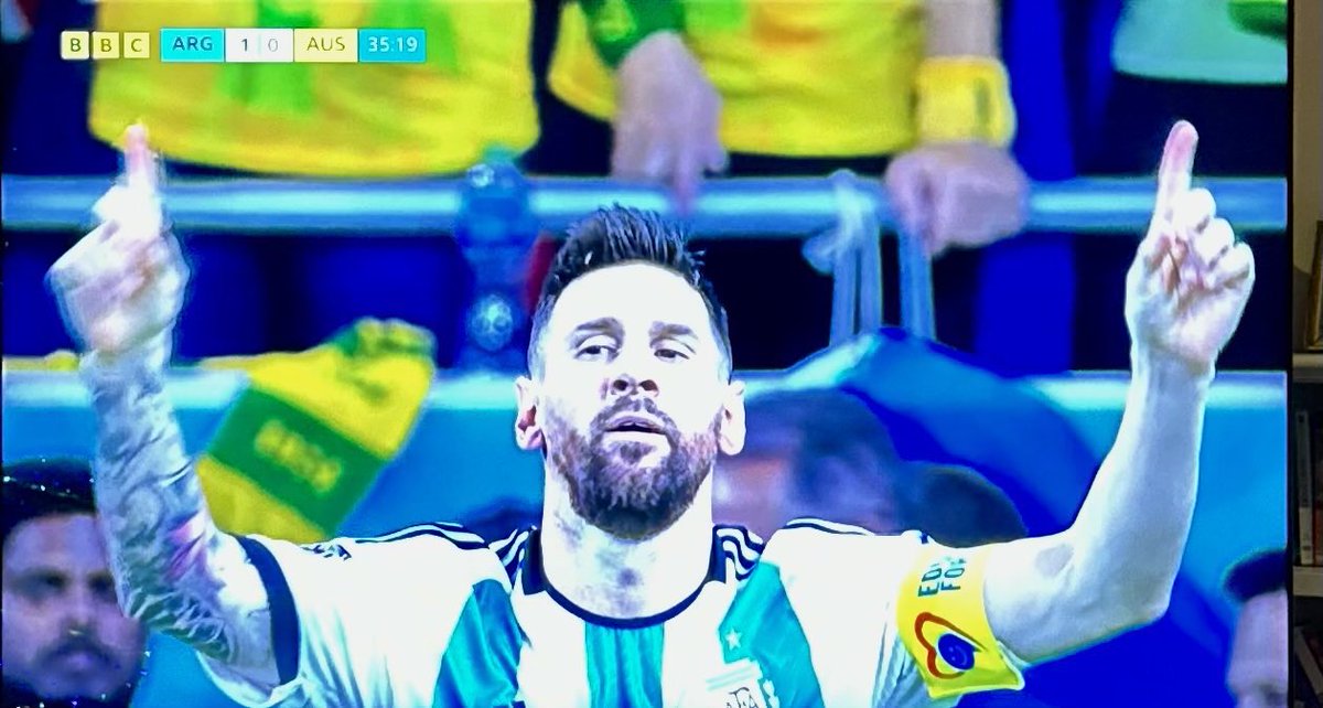 Messi again 🔥 ⚽️ 

Man his far from finished atall 🐐 

#FIFAWorldCup #ARGvsKSA