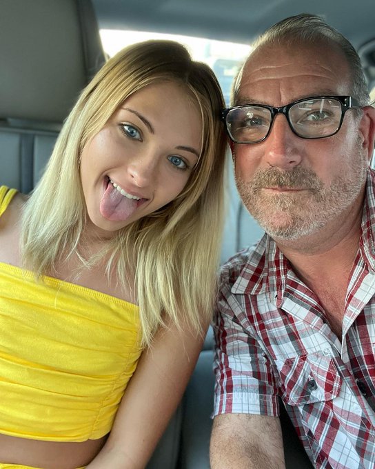 As an Uber driver you meet some interesting people sometimes. I picked up this girl @emmabuggez after<a href="/tag/handjob"class="tags"><span>#handjob</span></a><a href="/tag/czechgirl"class="tags"><span>#czechgirl</span></a><a href="/tag/onlyfans"class="tags"><span>#onlyfans</span></a><a href="/tag/nikitareznikov"class="tags"><span>#nikitareznikov</span></a>