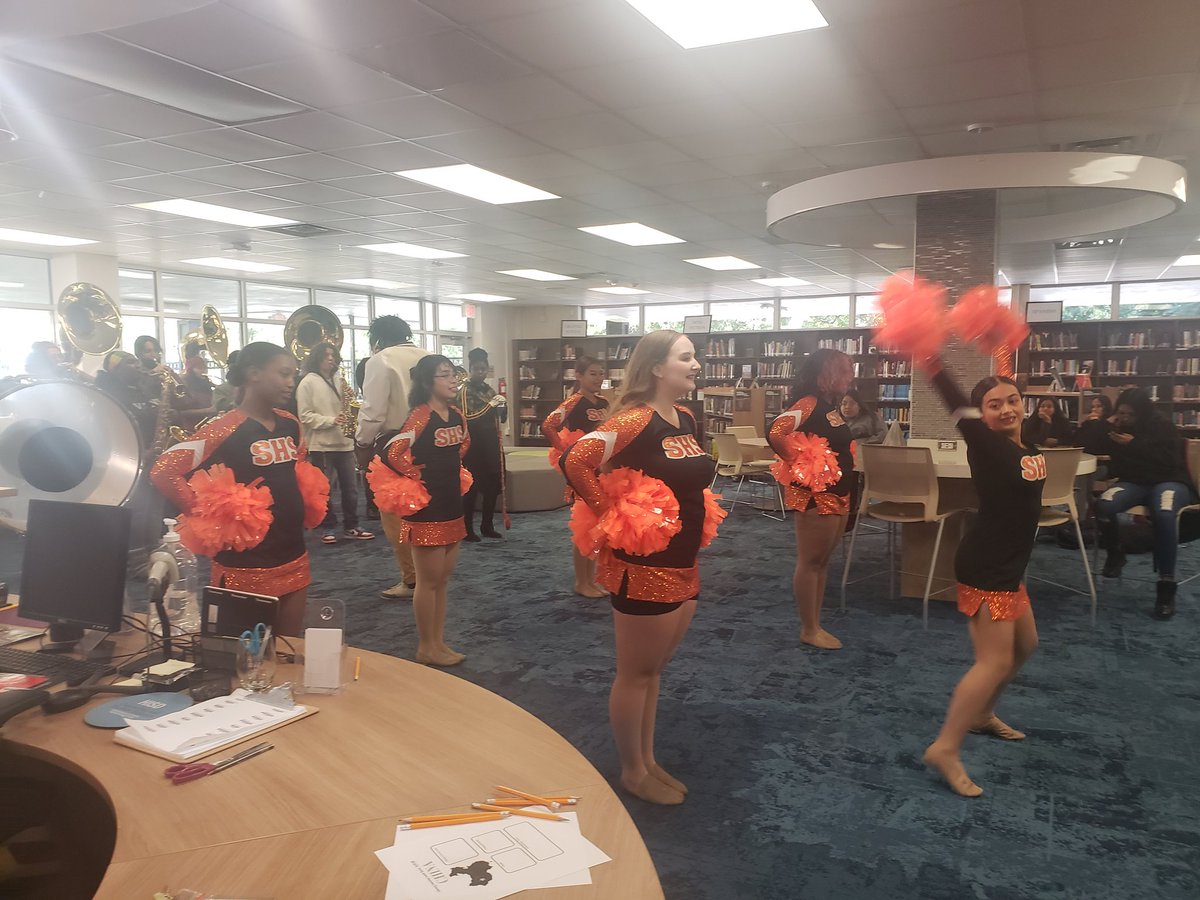 AshleyCrawford tweet media