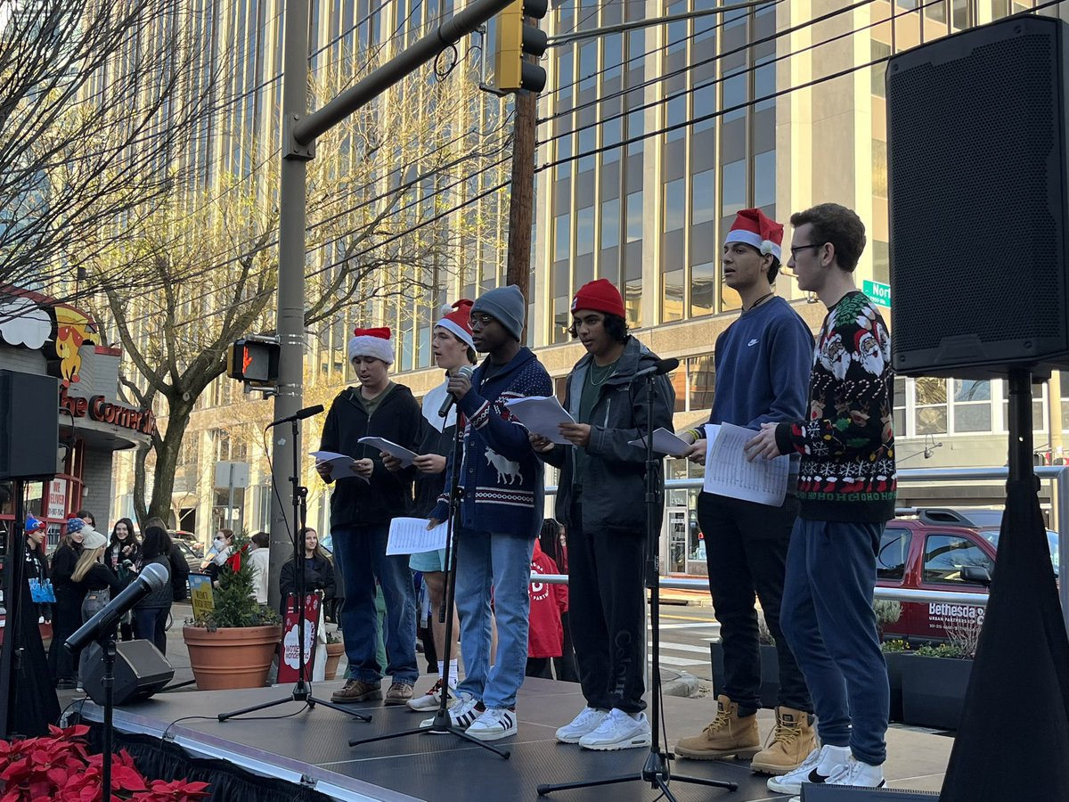 Whitman Acapella represents at Bethesda Winter Wonderland!  <a href="/RWDodd/">Robby Dodd</a> <a href="/KristiMcAleese/">Coach Mac</a>