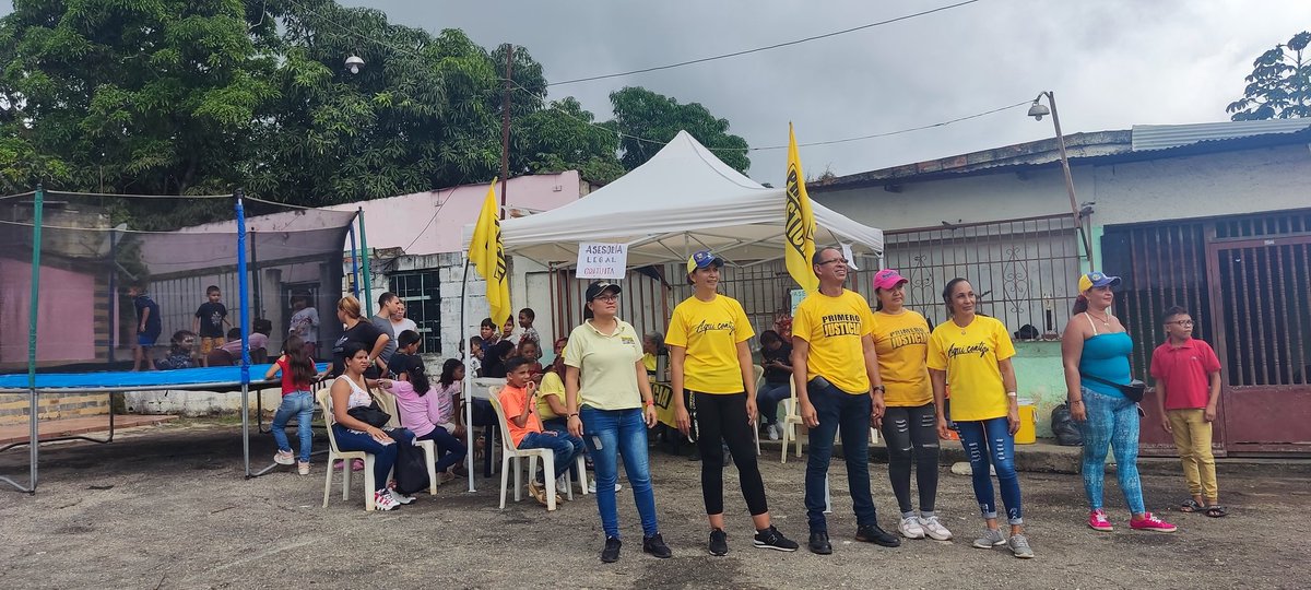 darilisva's tweet photo. Hoy #3Dic realizamos una jornada integral en la Comunidad José Antonio Páez de la Parroquia Las Brisas. #Miranda
Dónde hubo despistaje de hipertensión, asesoría legal gratuita, juegos deportivos, pintacaritas y golosinas para los más pequeños.
@Pr1meroJusticia @Activismopjmir https://t.co/8v1ztBCExa
