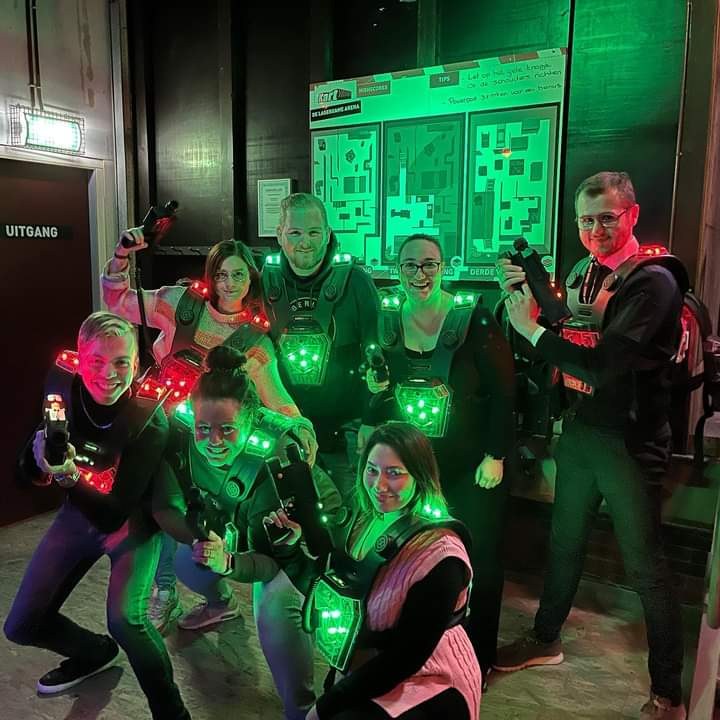 Celebrating almost 1,5 year of friendship! ❤️

Lekker wezen lasergamen, Prison Island gedaan en uiteten geweest bij FoodExplore met de Bende van Ellende! 😊

Still going strong!