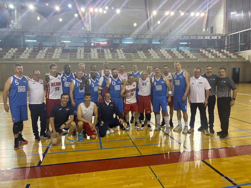 CAMPEONESSSSSSS El @maritimomelilla @baloncestoRCMM gana la final +40 del #MAMBAsket6 Costa Cálida en Cartagena, tras imponerse a un equipo británico 56-48. Enhorabuena Revalidan el título.