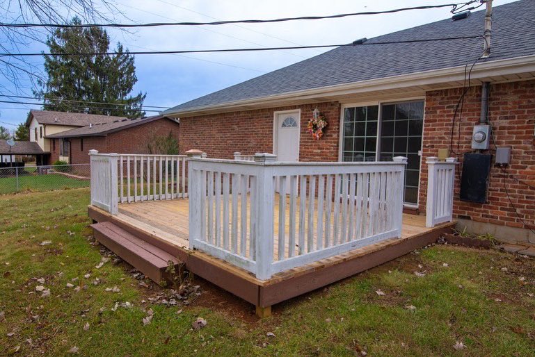 JanetTeam2's tweet photo. 511 Pearman Avenue, Radcliff KY 40160

$199,999

Remodeled charming ranch with fenced in yard. 3 bedroom, 2 bath.
Just call Janet! 270-268-0111

#buywithjanetteam #sellwithjanetteam #investwithjanetteam  #ReMaxExecutiveGroup #Radcliff #hardincounty https://t.co/OViwUYnPut