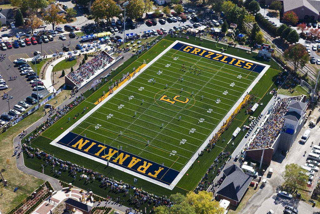 mannymo1919's tweet photo. After a great visit with @AlanHensell I am extremely excited to say I have received an offer from Franklin College! Huge thank you to @CoachK_Ski and the rest of the @FCGrizFootball coaching staff for this opportunity! https://t.co/oFTGStih2M