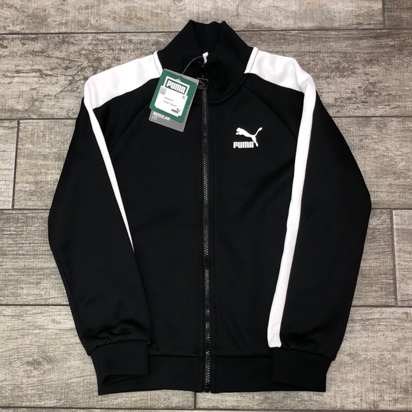 melissalwh's tweet photo. So good I had to share! Check out all the items I'm loving on @Poshmarkapp #poshmark #fashion #style #shopmycloset #puma #vintage: https://t.co/lGeeRJJIeT https://t.co/HupVSx4osS