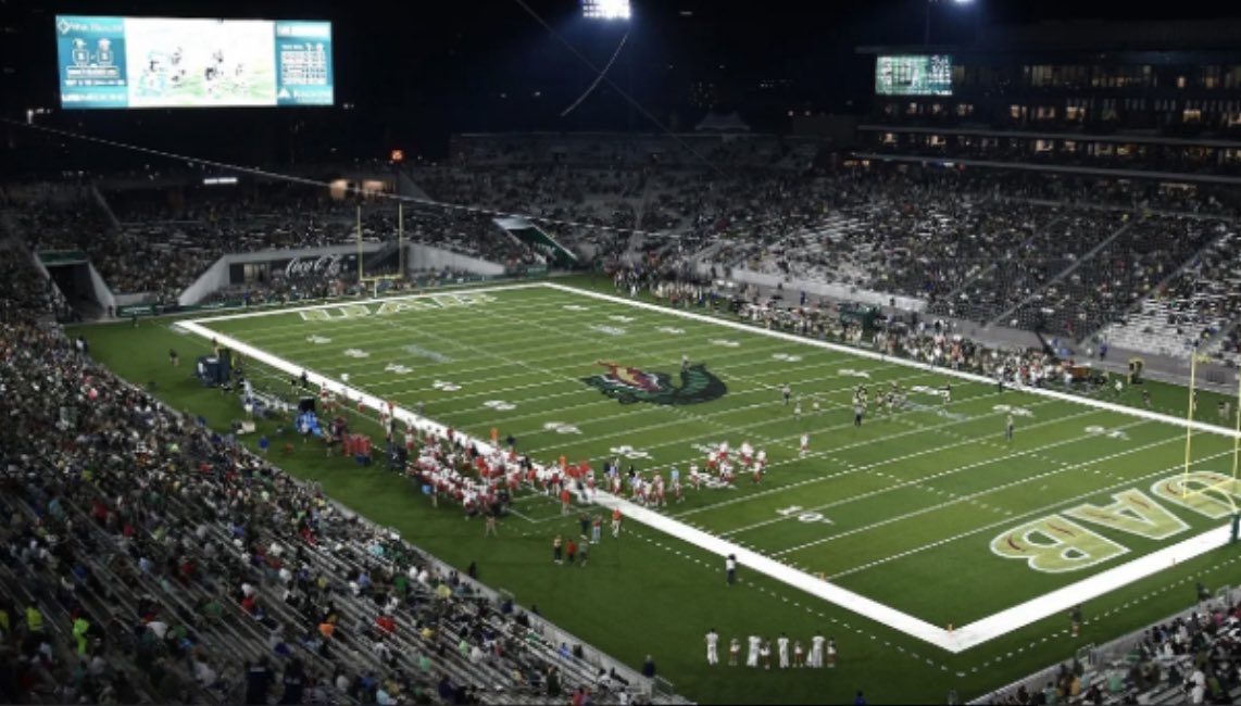 Hankb_15's tweet photo. Honored and humbled to have received a scholarship offer from the University of Alabama Birmingham! Without faith, family, and teammates this isn’t possible! #God1st @DilfersDimes https://t.co/kXnHh9wVtC