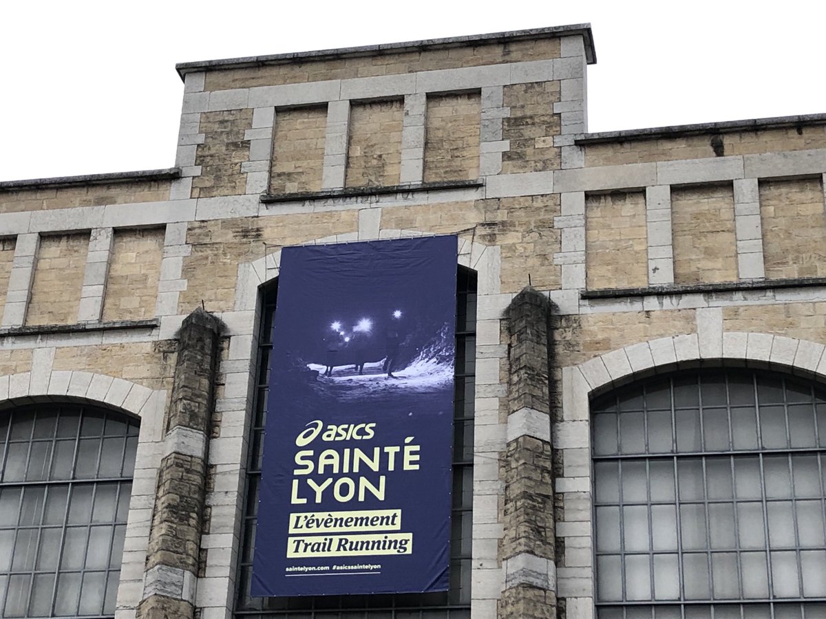 JpVacher's tweet photo. Au dĂ©part dâune 16e #SaintĂ©lyon #Saintexpress. Heureux de courir pour les couleurs de #Rosebud âŠ@LyonDecideursâ© et de lâ #EntrepriseDesPossibles. Bonne course Ă tous cc âŠ@saintelyonâ© https://t.co/1iP8F4P4ce