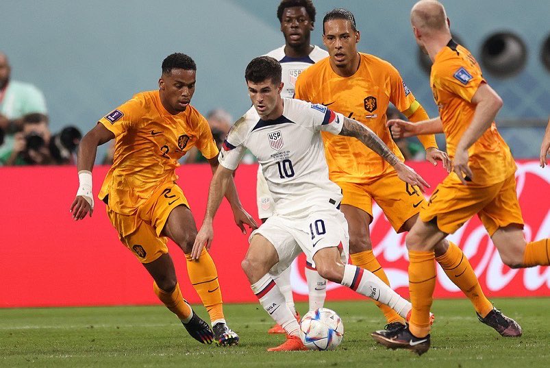 isiphotos's tweet photo. The US Men’s National Team gave it their all but fell to Netherlands in their @FIFAWorldCup Round of 16 game. #usmnt #ussoccer #onlyforward #solo #SoloPalante https://t.co/m2d4KatNwn