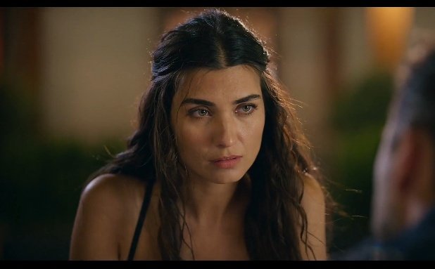 SALTTUBA's tweet photo. Soru: Zeytin Ağacı'nın ikinci sezonu gelecek mi? 
#TubaBüyüküstün: “ikinci ve üçüncü sezon gelecek, büyük ihtimalle önümüzdeki yaz çekilir.” https://t.co/9FydYfL1QV