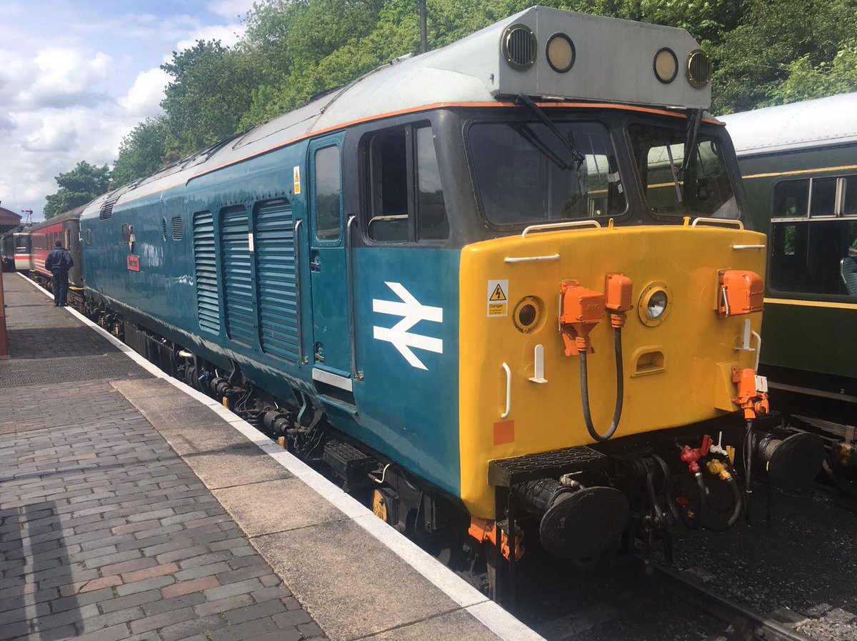 Thunderer at Bewdley station may 2017