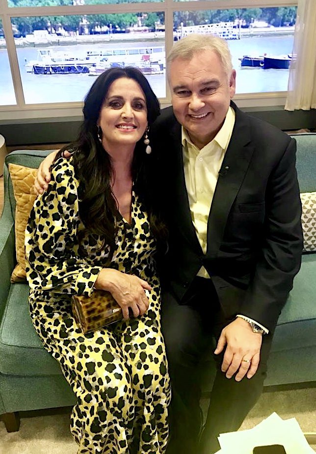 Happy Birthday <a href="/EamonnHolmes/">Eamonn Holmes OBE</a> 
The Irish say; Never resent growing old, it’s a privilege too many are denied.. 
Saibhreas is ea Sláinte 
Rich,Jayne &amp; Co xx ☘ 
<a href="/jayneGrimes11/">Jayne Grimes</a> #Birthday #Irish