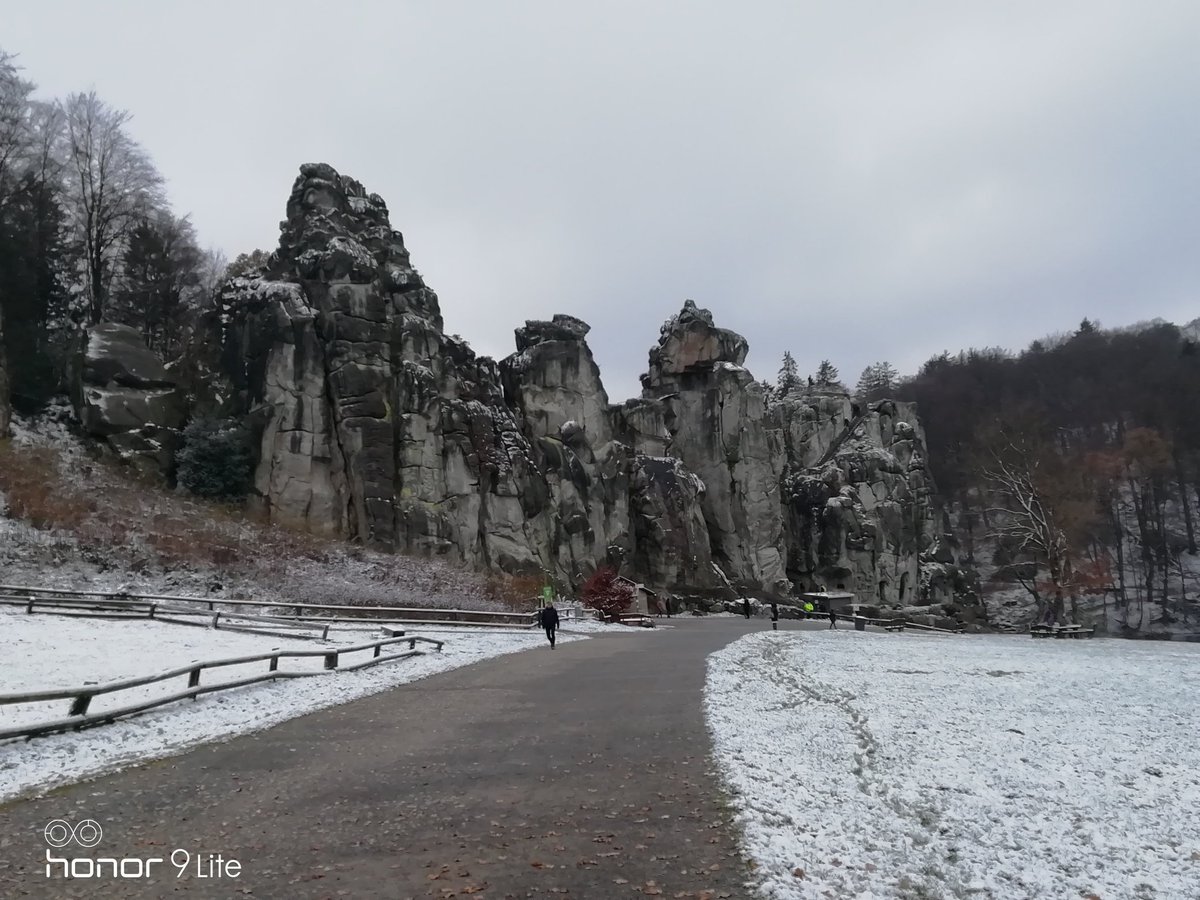 sakis_isobitis's tweet photo. Externsteine https://t.co/2rolGpM8lx