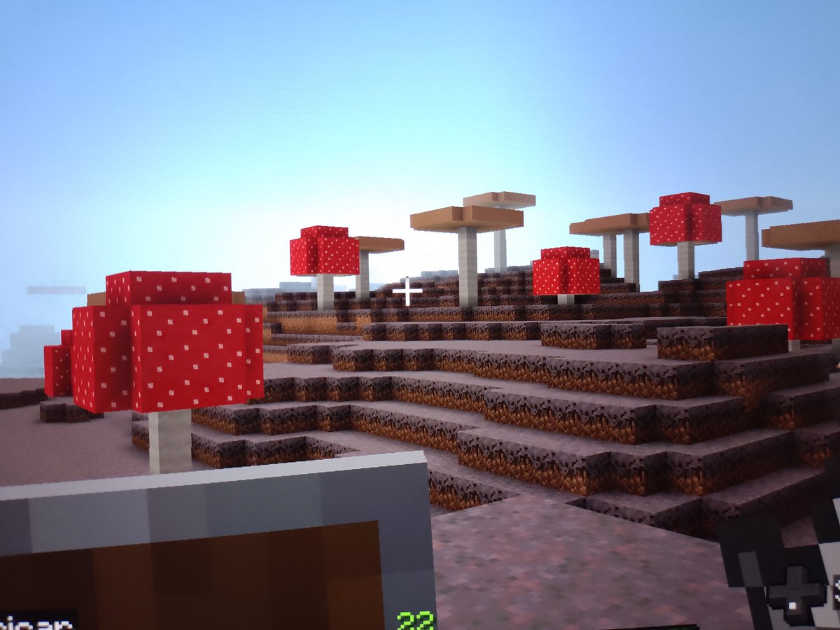 Wiwiwi672's tweet photo. Al fin he vuelto a casa, esto está solo, muy solo... Siento que falta algo...¿Alguien?
#WorldSMP https://t.co/o1PTVoqjm8
