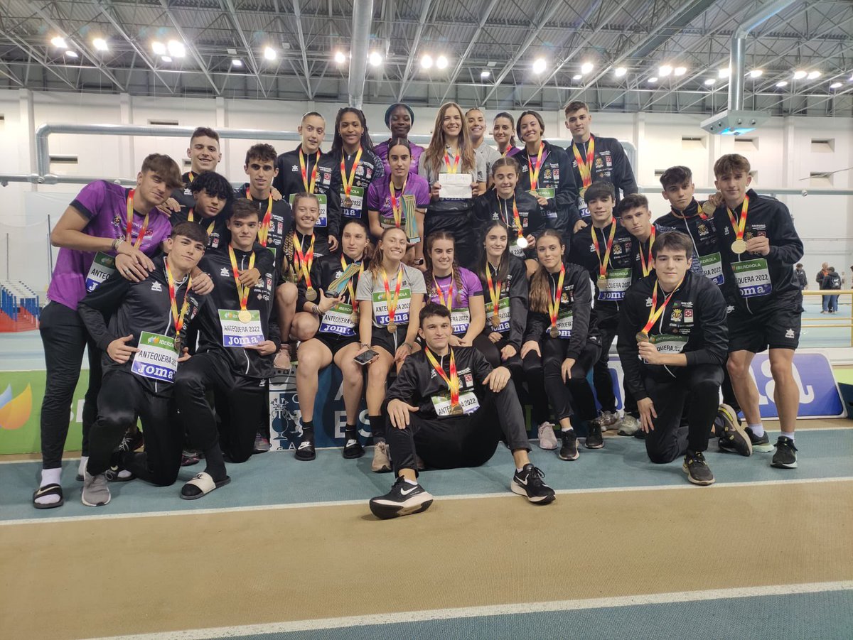 PLENO EN EL CAMPEONATO DE ESPAÑA SUB20 🏆🏆

Nuestros sub20 han hecho doblete llevándose el campeonato de España de clubes tanto en chicos como en chicas

Enhorabuena! 💚🖤