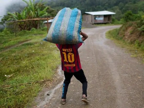 Appel_moi_Lefa's tweet photo. Messi aujourd'hui https://t.co/c56vUK2oYY