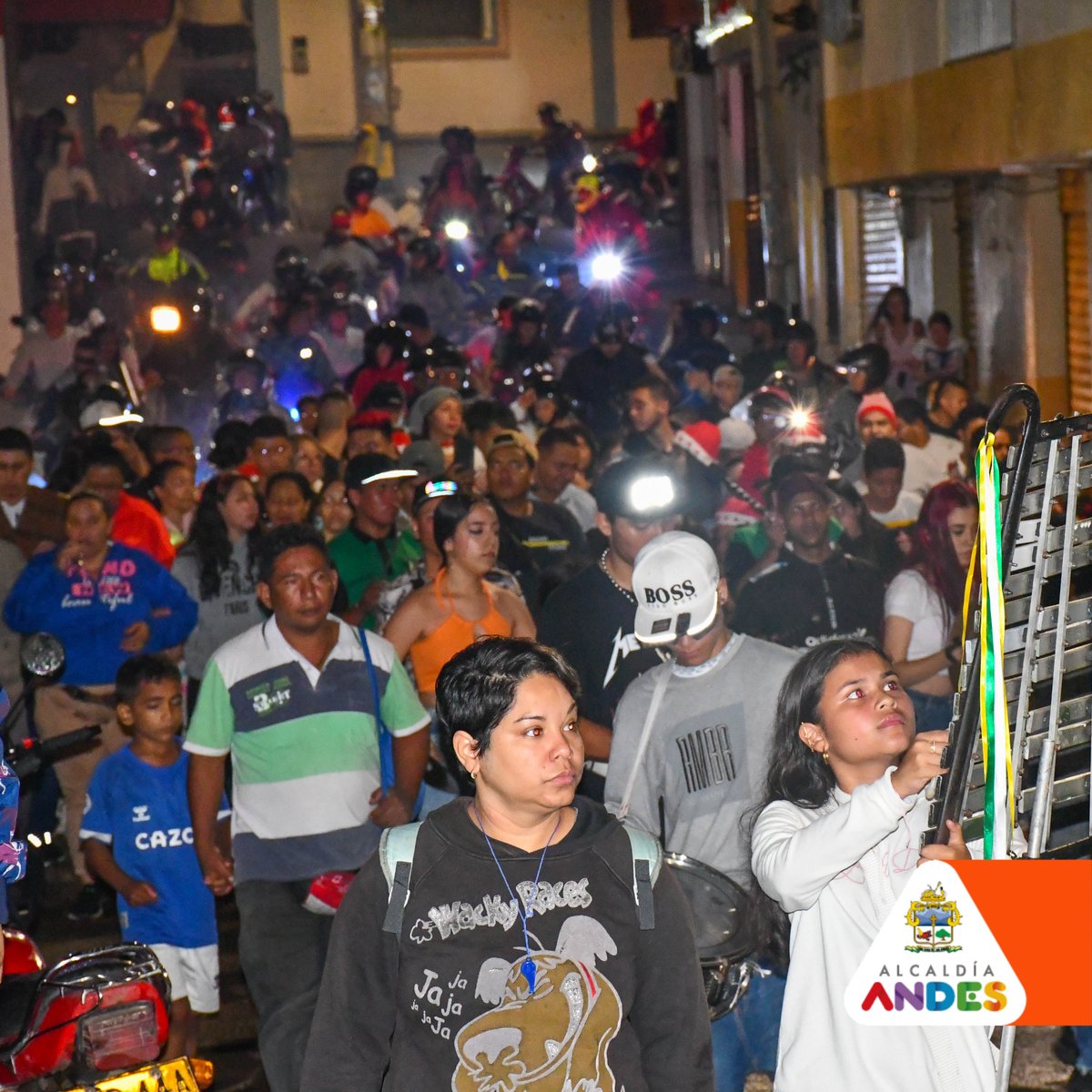 En Andes también vivimos nuestra alborada. 😍🥳 Esta fue una ocasión para que niños, jóvenes y adultos se reunieran en torno a la felicidad que genera recibir el último mes del año. 🧑🏻‍🎄🎊
En Andes decimos, No a la pólvora. 🚫🧨