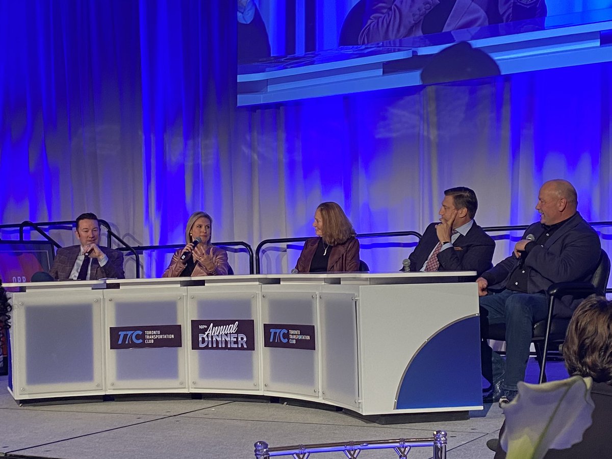 A pleasure to attend the Annual Sold Out Toronto Transportation Club <a href="/TorTransClub/">Toronto Transp. Club</a> Dinner in the esteemed presence of Canadian Hockey legends Wendel Clark, Geraldine Heaney, Tess Bonhomme and Nick Kypreos #ttcannualdinner  After Hours Party sponsored by <a href="/TruckNewsMag/">Truck News</a>