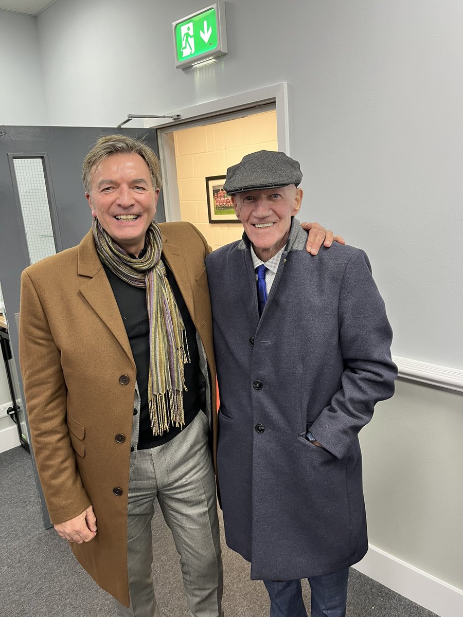 What Fab day <a href="/ntfc/">Northampton Town</a> (besides result😔) can’t thank club enough, <a href="/OllieLloydNTFC/">Ollie Lloyd</a> #JamesWhiting <a href="/tjc1981/">Tom Cliffe</a> #KelvinThomas totally overwhelmed with welcome, response &amp;sales-AND,To cap it off, My ex boss THE Gaffer, #CobblersLegend #CliveWalker makes trip 2see me-So grateful😍