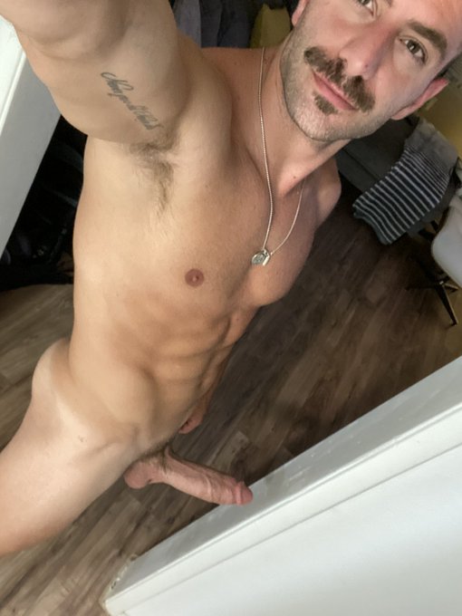 Jason Moody - My site is FREE! Join NOW! https://t.co/TDja39hN7T 🌹 https://t.co/rDwWbfAedl