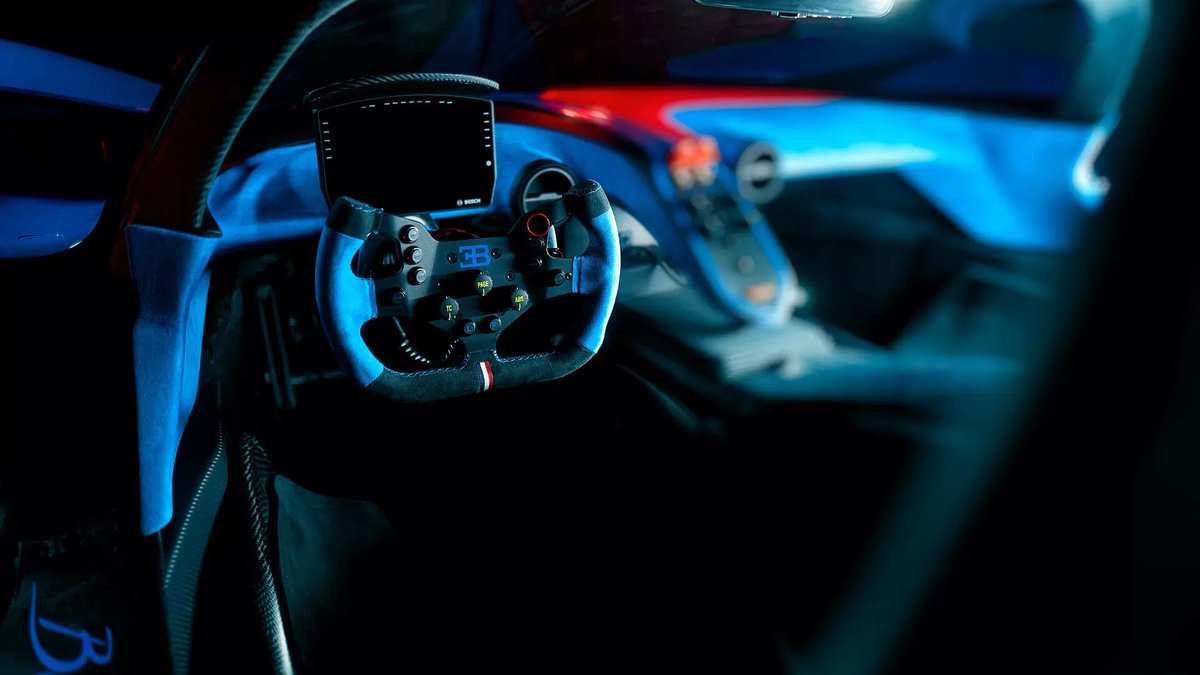Miami_Living's tweet photo. Bugotti Bolide - The Ultimate Driving Experience. The most extreme, uncompromising, fastest and lightest vehicle concept in the company’s recent history. #Bugotti #BugottiBolide #MiamiLivingMagazine https://t.co/310NPIitVp https://t.co/RcB1EKbthF