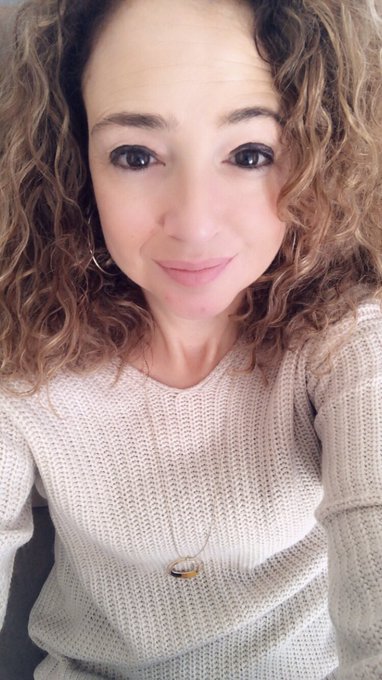 My evening is free for video calls, Sexting sessions, ratings, RT game and customs&hellip;DM me https://t.c