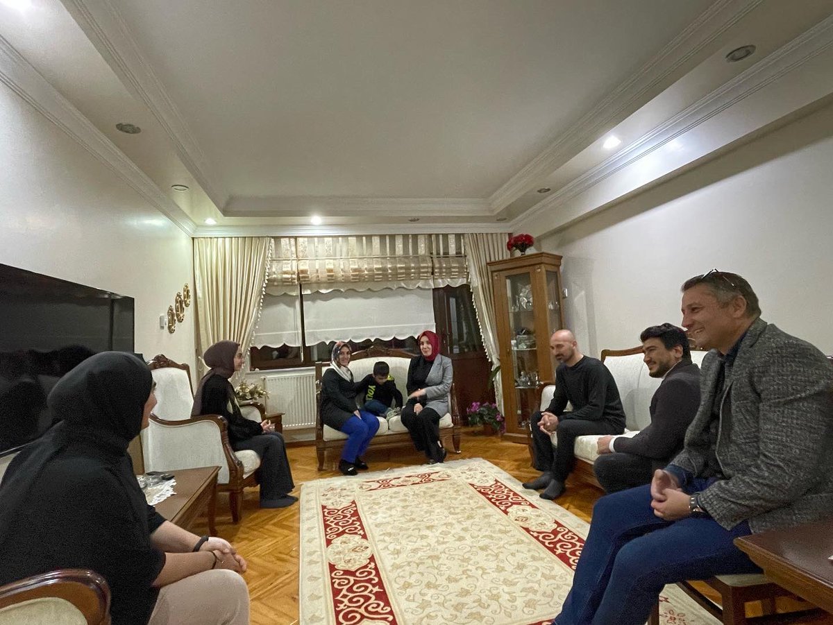 Cumhurbaşkanımız Sn <a href="/RTErdogan/">Recep Tayyip Erdoğan</a>’ın liderliğinde; devletimizle, hükümetimizle, meclisimizle her zaman DMD derneğimizin ve ailelerin yanında olmaya, çocuklarımıza sahip çıkmaya devam edeceğiz. 

Rabbim tüm hastalarımıza tez zamanda şifalar ihsan eylesin.