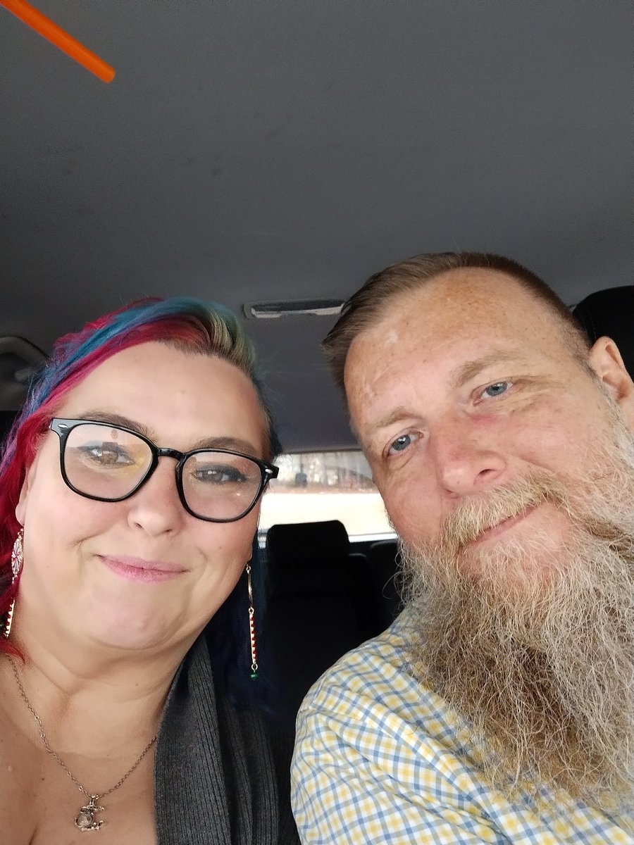 birdaplus21's tweet photo. @bigpapachuck73 date night. Coming to see you @PhilRosenthal . https://t.co/teFOBHoAY1