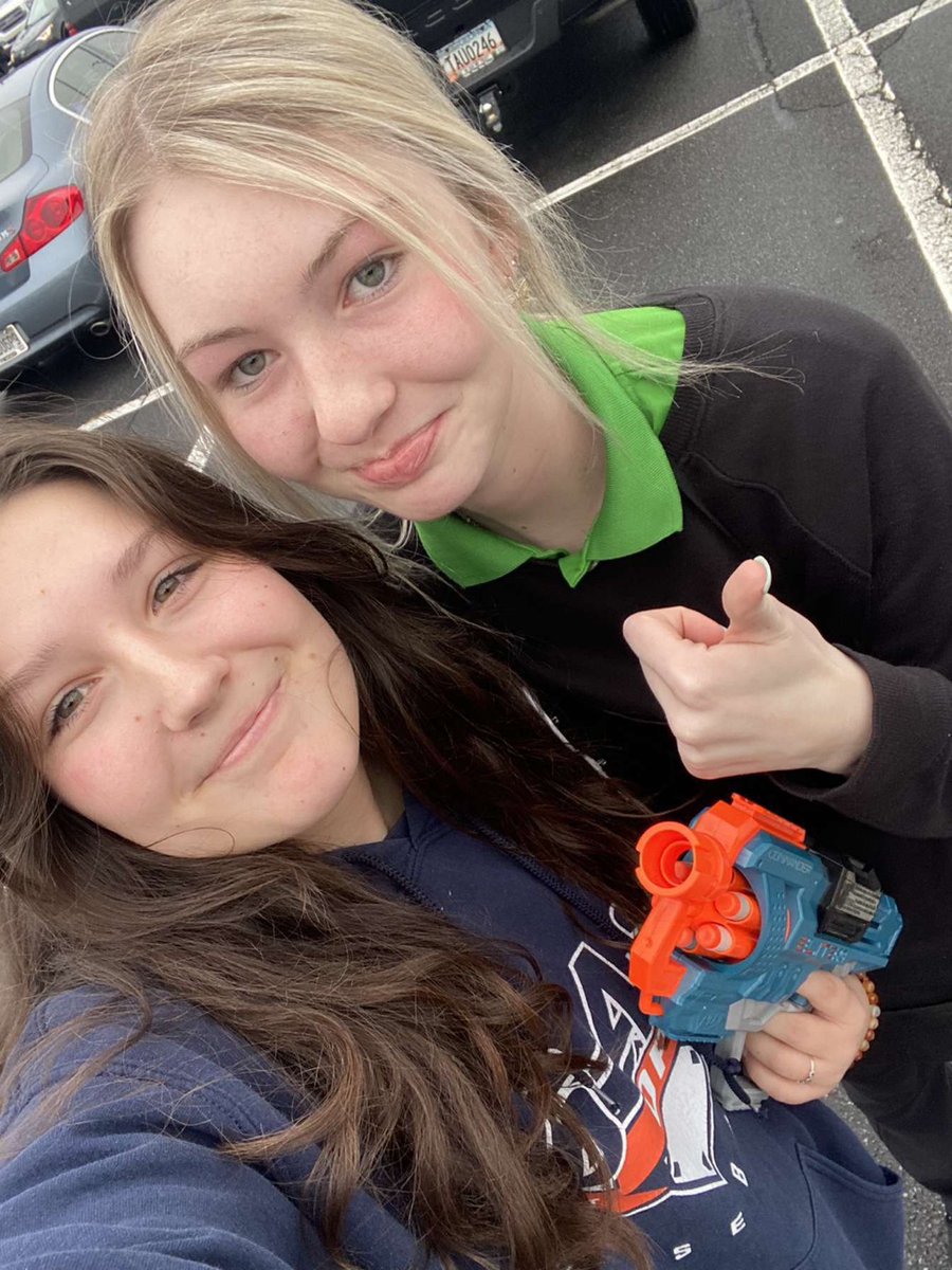 dnoyc4nerf's tweet photo. peyton has been blick blicked by slaying skylar @woodstocknerf22 @brads_hoes https://t.co/8L6LvuZZ3C