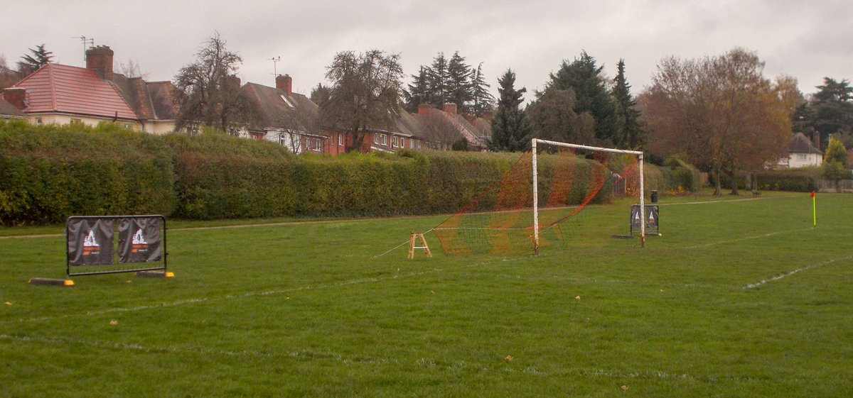 grebo1972's tweet photo. (1/7) Football Ground No.424 - #BeestonFields Recreation Ground Saturday 3rd December 2022
@NottsSeniorLge #DivisionTwo #AJSports 2 v 2 @BlidworthRed #NonLeague #football #groundhopping #Nottinghamshire #Beeston #Nottingham @67_balti https://t.co/yHTaB67llj