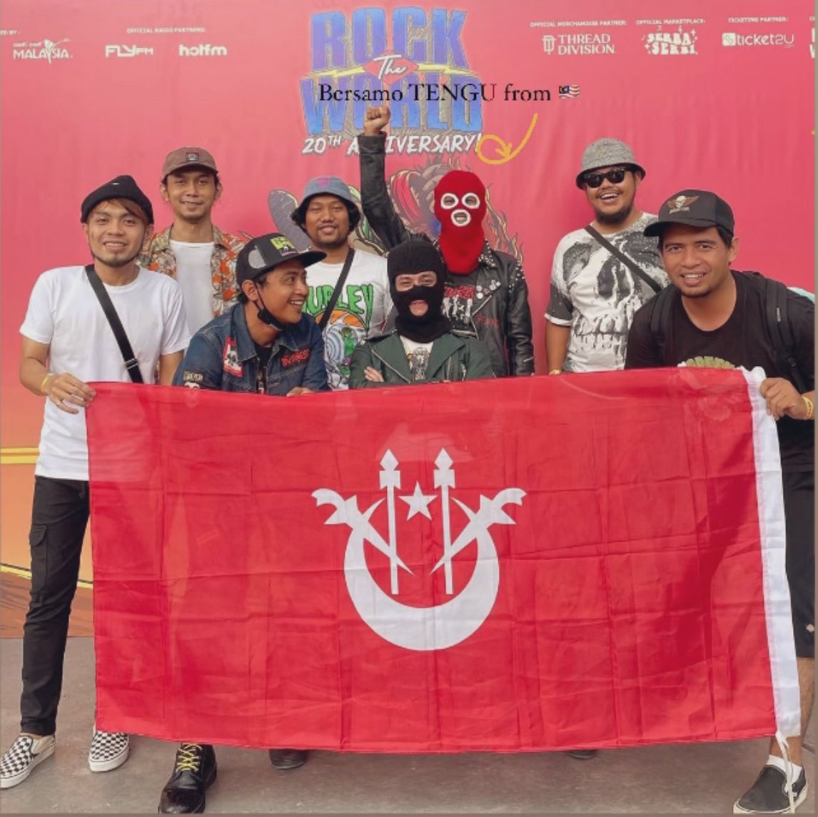 mesoLfaris's tweet photo. #rtw20thanniversary #rtw22 #ROCKTHEWORLD2022 smula plok kito maghi glewakkk sinih ⚡️ https://t.co/OZYSjr1OUw