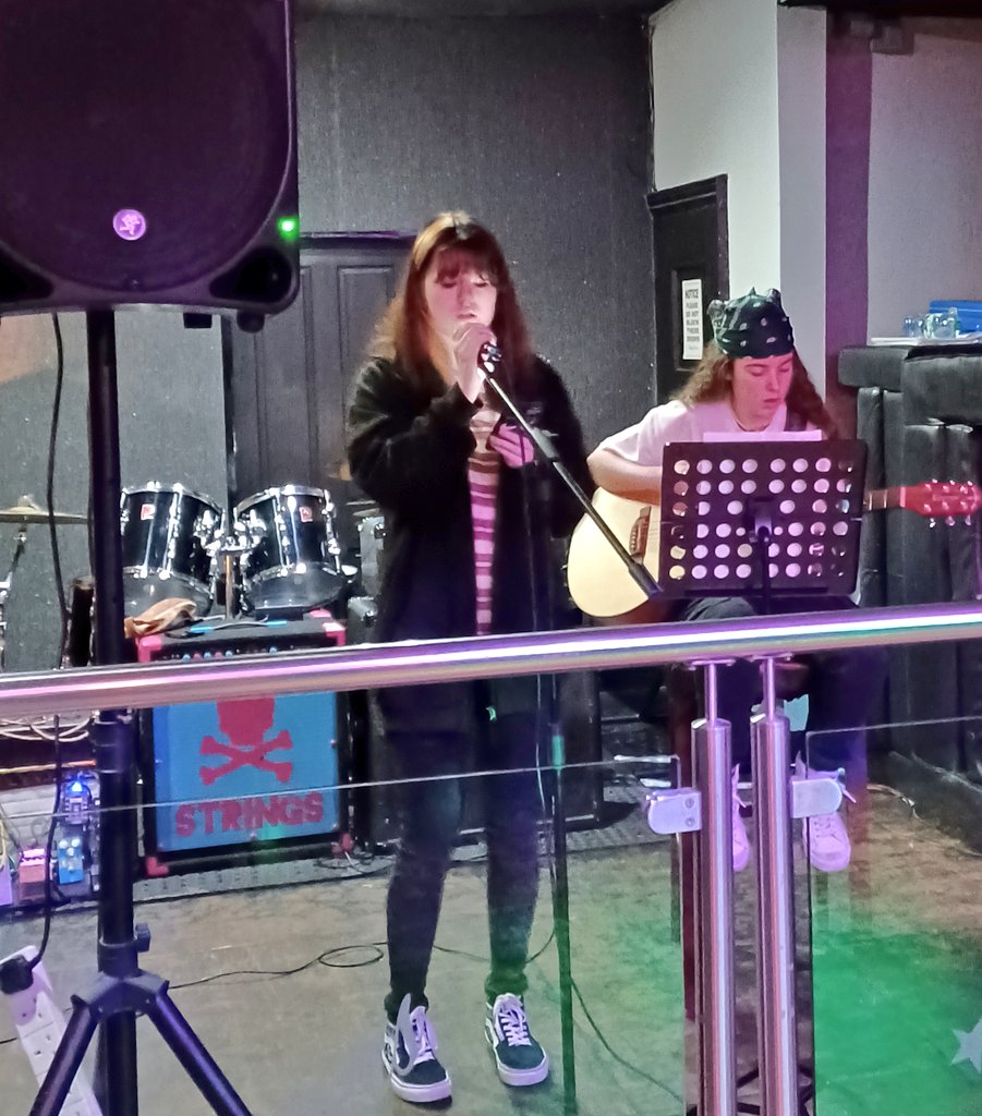 TOGMind's tweet photo. Further fantastic performances this evening from some very talented local folk. Look out for a little video next week with highlights from this evening. #CharityFundraiser #TOGMind #MusicInMind https://t.co/zUCMx4hIzZ