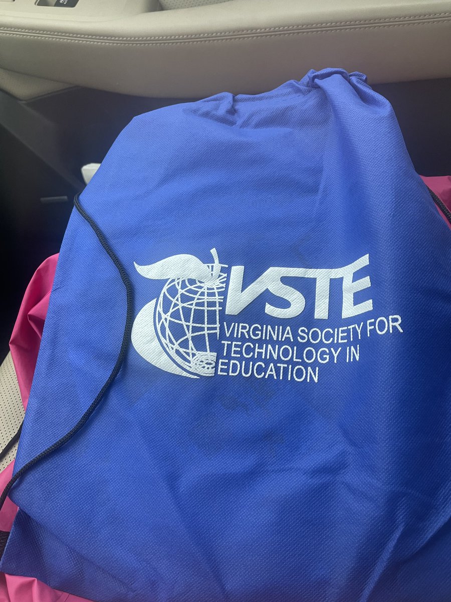 Lisa Castellano tweet media