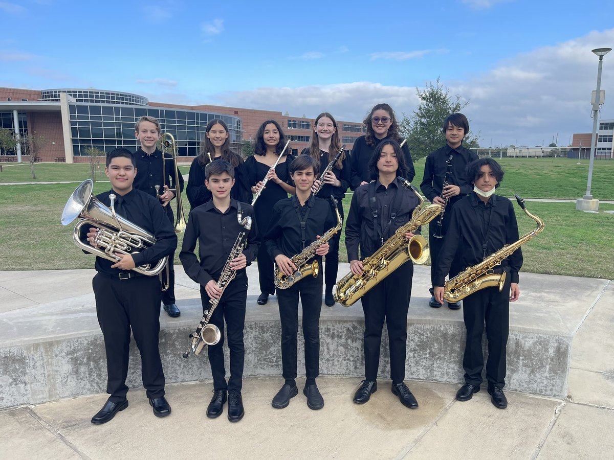 MPJHBandman's tweet photo. Our 11 MPJH All-Region Band members. We are super proud of these kids!! @IsraelHBand @MPJHEagles https://t.co/iClFsGxx3N